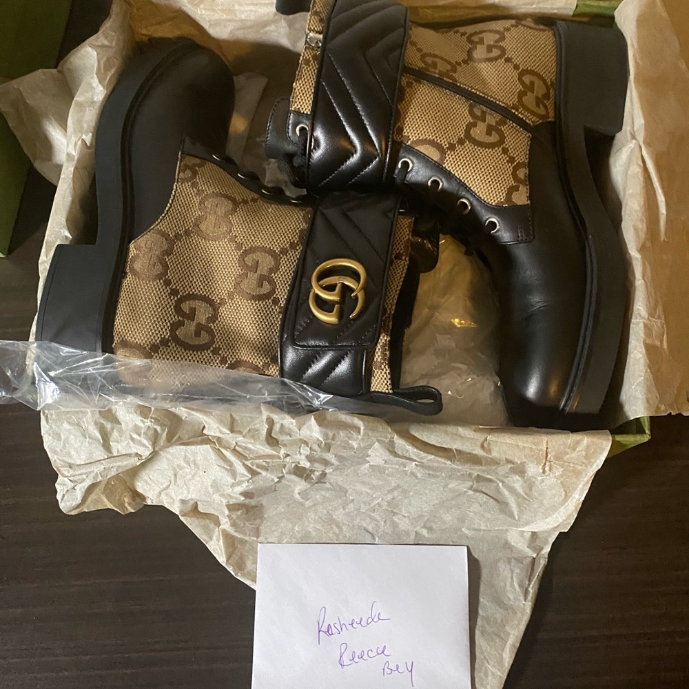 Black and Tan leather Gucci Lace-Up Boots - Picture 8 of 12